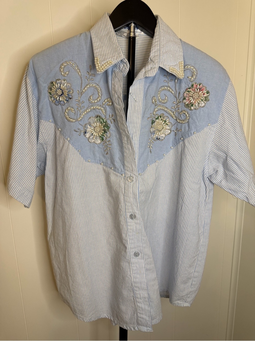 Vintage 80-90’s High Waisted Short Set Western Yoke Light Blue Striped w/Pearls